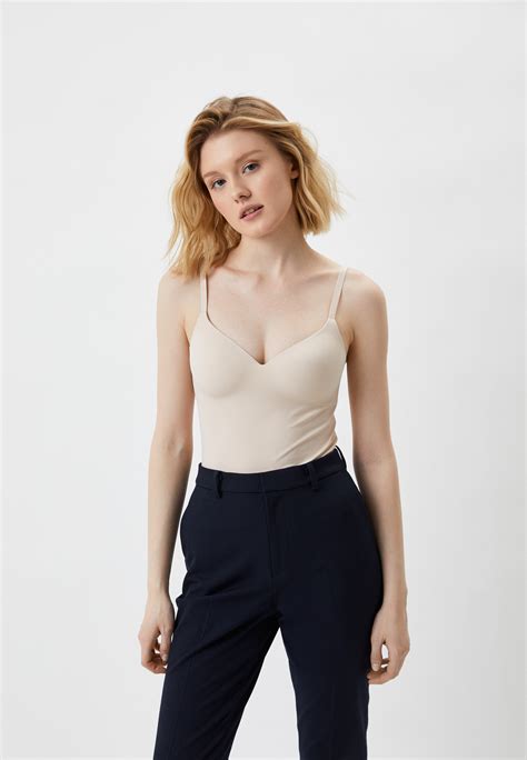 Топ UNIQLO бесшовный с бра AIRism, цвет: бежевый, RTLACF554201 — купить ...