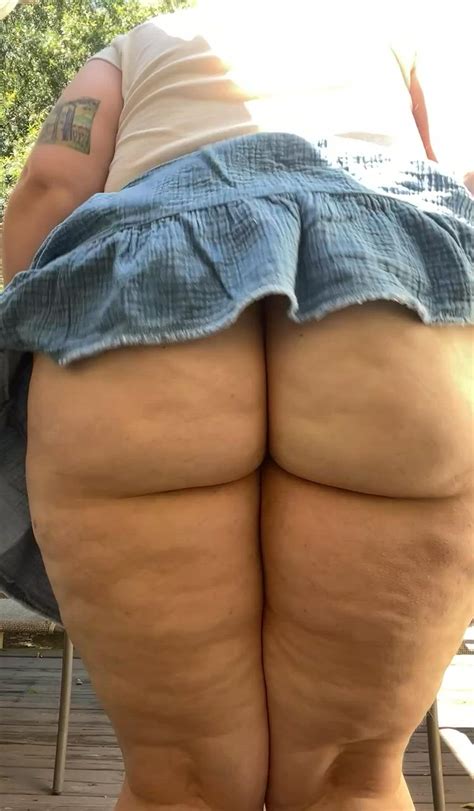 Rooftop Glows Onlyfans Upskirt Porn Video Clip
