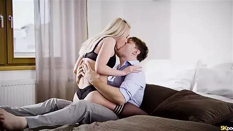 Ukrainian MILF Venera Maxima XHamster