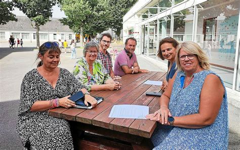 Hennebont L Cole Pierre Et Marie Curie Et La Maternelle Du Centre