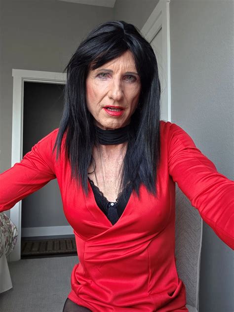 Red Dress Four Nude Pics XHamster