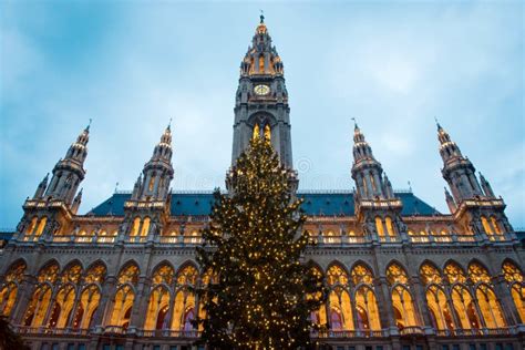 Natal Em Viena Áustria Foto De Stock Imagem De Torre 35440278