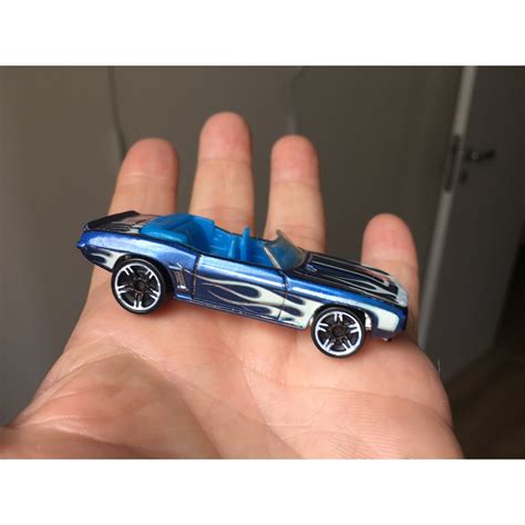 Hot Wheels Carro Muscle Camaro Convers Vel Chevrolet Blue Car Azul Flamas Shopee Brasil
