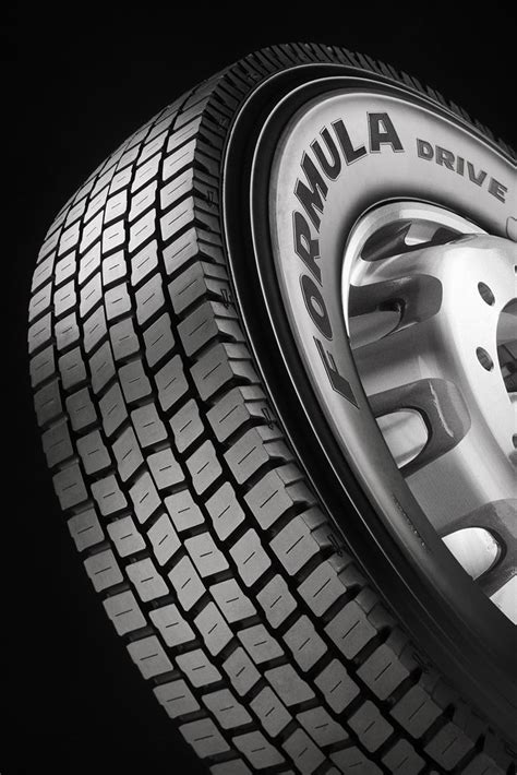 Pirelli Lanza F Rmula La Nueva Marca De Neum Ticos Para Camiones De