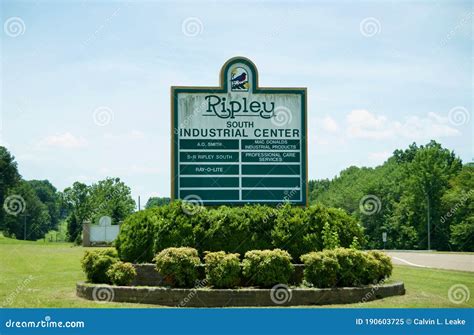 Ripley Water Park And Waterslide, Ripley, TN Editorial Image ...