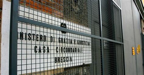 Bimba Di 10 Anni Abusata In Un Centro Di Accoglienza Per Migranti Nel