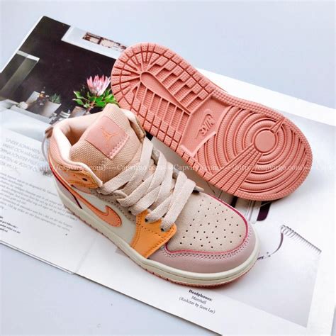 Giày Air jordan trẻ em màu nude