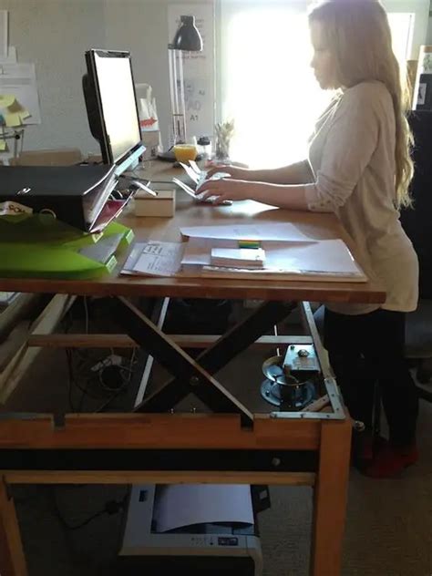 Adjustable Sit Stand Desk: 9 Ways to Build | Guide Patterns