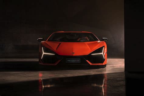 La Nuova Lamborghini Revuelto Debutta A New York