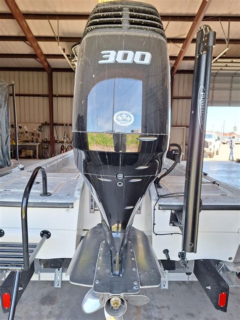 Used 2022 Shallow Master SMW 240, 78405 Corpus Christi - Boat Trader