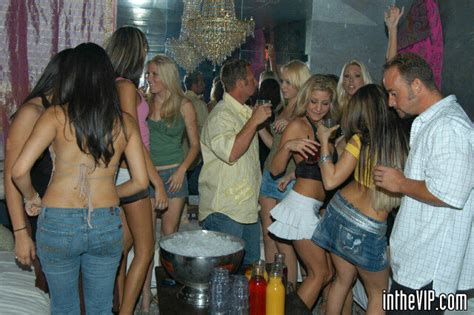 Insanely Hot Babes Gettin Dirty In The Vip Room Of The Club In These Pix Porn Pictures Xxx