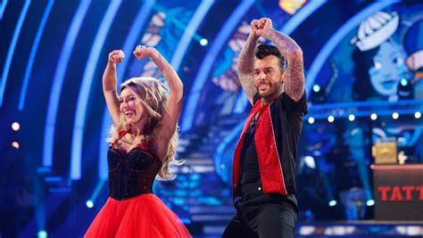 Strictly’s Pete Wicks shuts down Jowita passionate kiss rumours