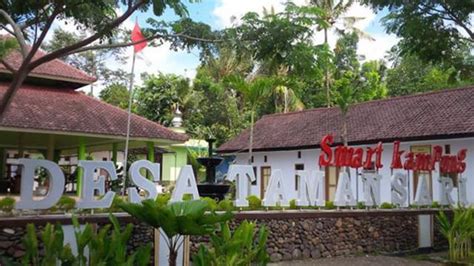 Pantai Grand Watu Dodol Banyuwangi Diserbu Pengunjung Di H