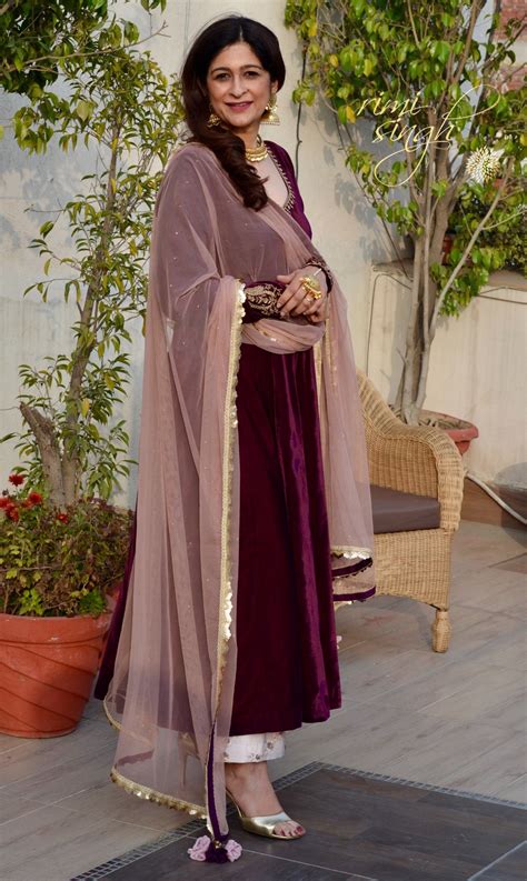 Very impressive stylish crochet brides sisters wedding dresses