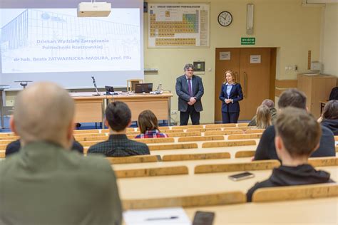 Inauguracja 34 edycji studiów Zarządzanie bezpieczeństwem i higieną