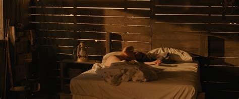 Nude Video Celebs Kelsey Reinhardt Nude Jordan Monaghan Nude La Sirena 2017