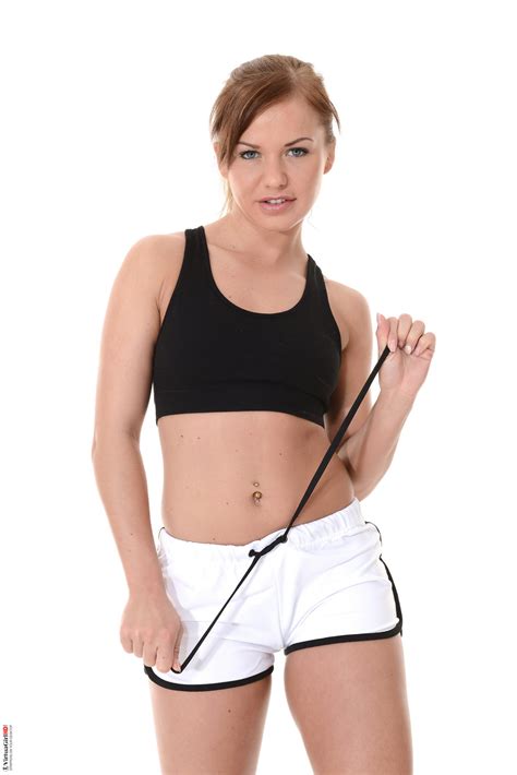 Bella Babe Free Nude Pics Galleries More At Babepedia