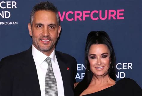 How much is Mauricio Umansky net worth? - Blog | GLAAD Voice