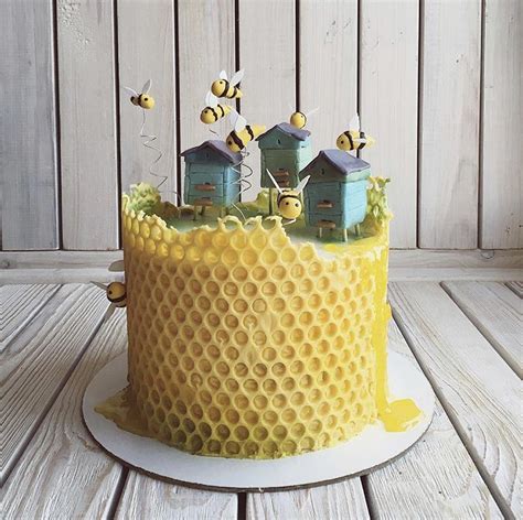 Торт с инструментами для мужчин