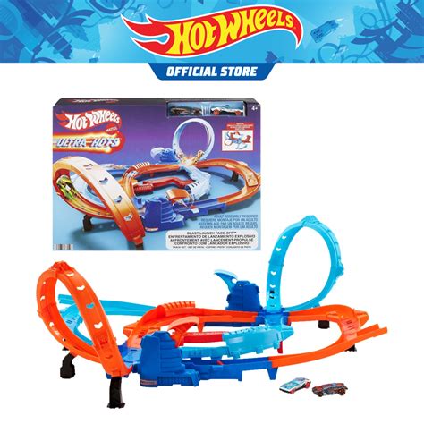 Hot Wheels Ultra Hots Blast Launch Face Off Track Set With Scale Toy Cars HXR