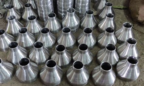 find center   pipe positioned vertically pipefitter