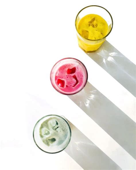 Hot Sexy Adeline Waugh Bikini Pics