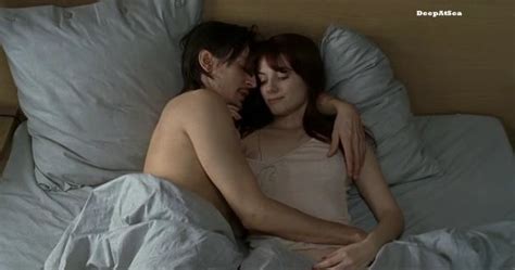 Naked M Lanie Laurent In Le Tueur