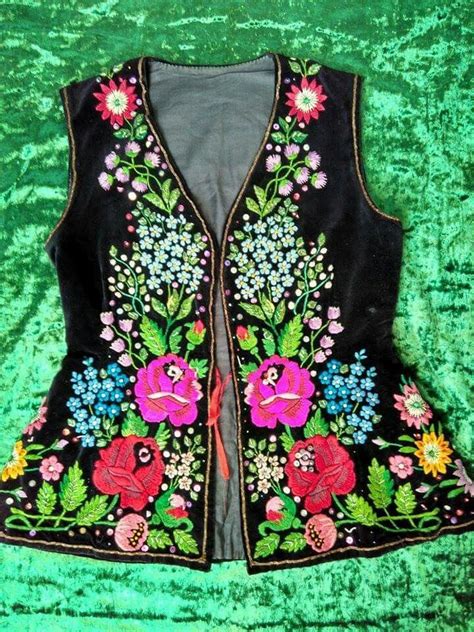 Оксамитовий горсик, оздоблений вишивкою,склярусом,паєтками Борщівський ...