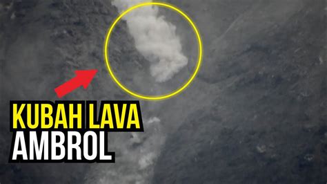 Bebatuan Lava Pijar Dari Kubah Lava Merapi Berguguran Berkali Kali