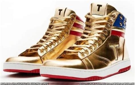 Pic Nude Naked Image B SNEAKER