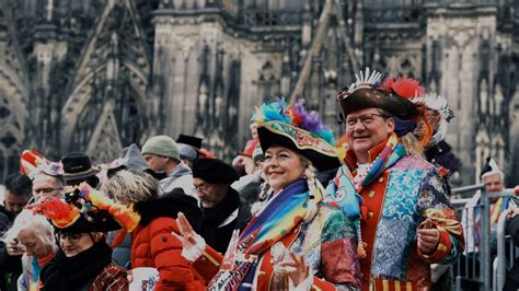 Bildergalerie Jecke Freude beim Rosenmontagsumzug in Köln