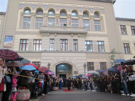 Ozonpress Fotografije Sa Mature Gimnazijalaca Ozonpress