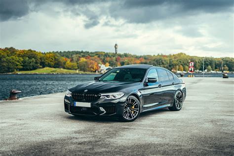 BMW M5 - eine Übersicht | radicalmag Klassiker Youngtimer