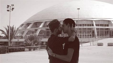 Tunisia baci gay per rompere i tabù Pagina 3 di 3 Gay it