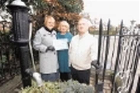 Upton Village Pump Preserving Couple Honoured By Parish Council