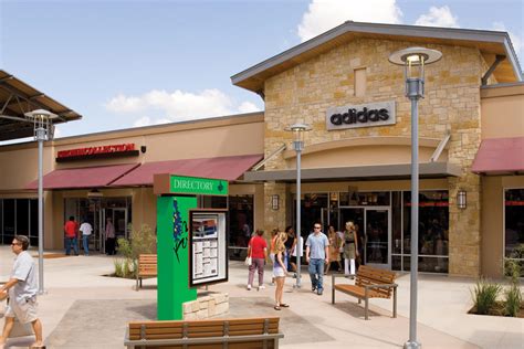 Round Rock Premium Outlets, 4401 N Interstate 35, Round Rock, TX ...