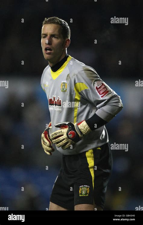 Yeovil Town Goalkeeper Josh Wagenaar Hi Res Stock Photography And