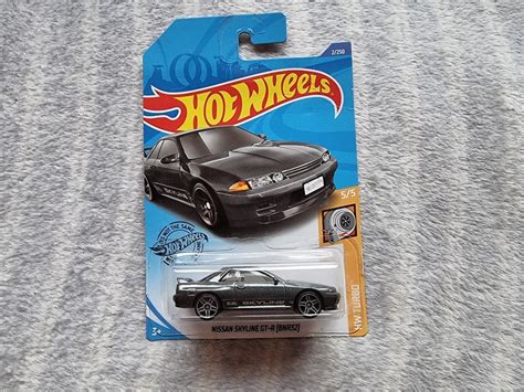 Silver Nissan Skyline Gt R Bnr Hot Wheels Hobbies Toys Toys Games On Carousell