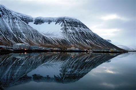 Ísafjörður, Iceland photo on Sunsurfer