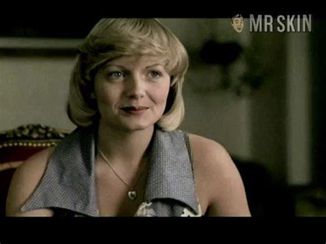 Sexiest Hopla på sengekanten Nude Scenes Top Pics Videos Mr