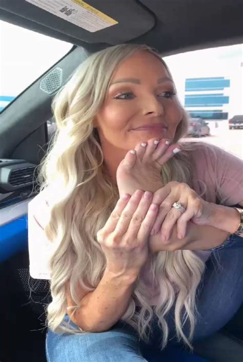 Milf Self Foot Worship Pic I Love To Smell And Lick My Own Feet Feetplaza