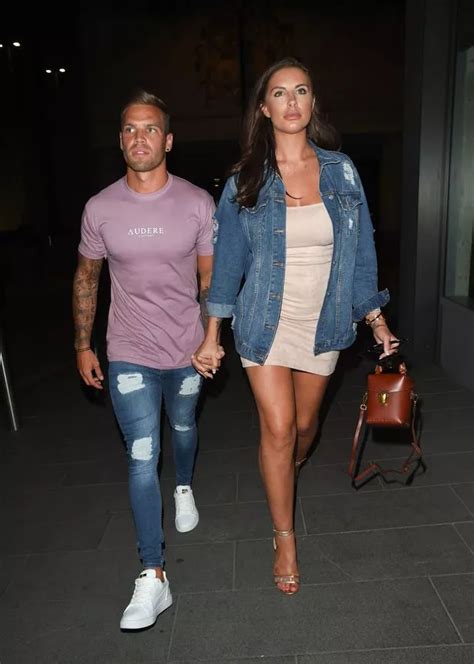 Love Island S Jess Shears Amps Up The Sex Appeal For Another Date Night