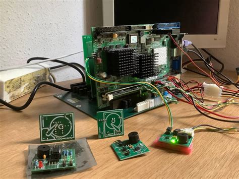 Умелец сделал плату-имитатор для воспроизведения звуков жёсткого диска ...