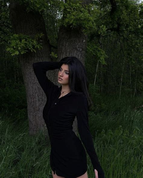 Pin by Mmmmm on مرات الحفظ السريع Beautiful blonde Pretty woman Beautiful girls