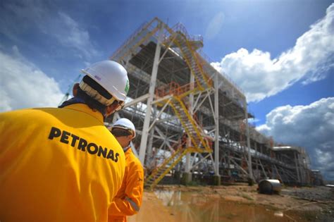 Petronas Carigali Lakukan Lifting Pertama Di Lapangan Bukit Tua