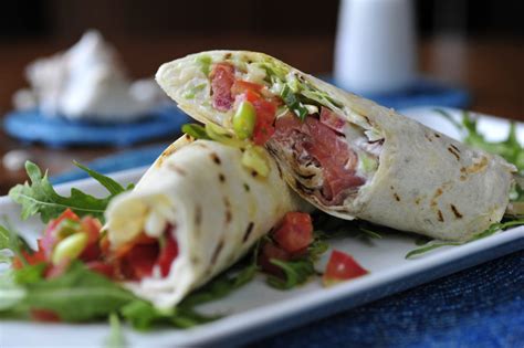 Quick and Filling Chicken BLT Wrap - Studio 5