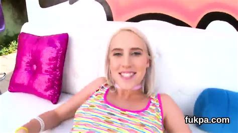 Striking Babe Exposes Huge Ass And Gets Ass Hole Screwed