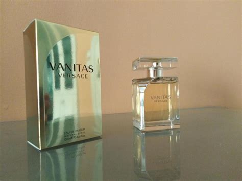 Vanitas Versace Parfum - ein es Parfum für Frauen 2011