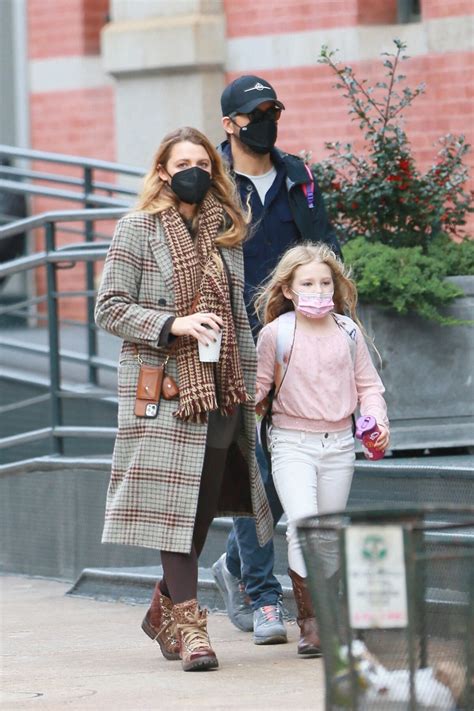 Photo Exclusif Blake Lively Son Mari Ryan Reynolds Et Leur Fille