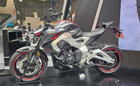 Atención CFMoto una nueva moto naked tricilíndrica está llegando y viene con todo